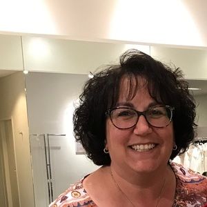 Meet your Posher, Julia